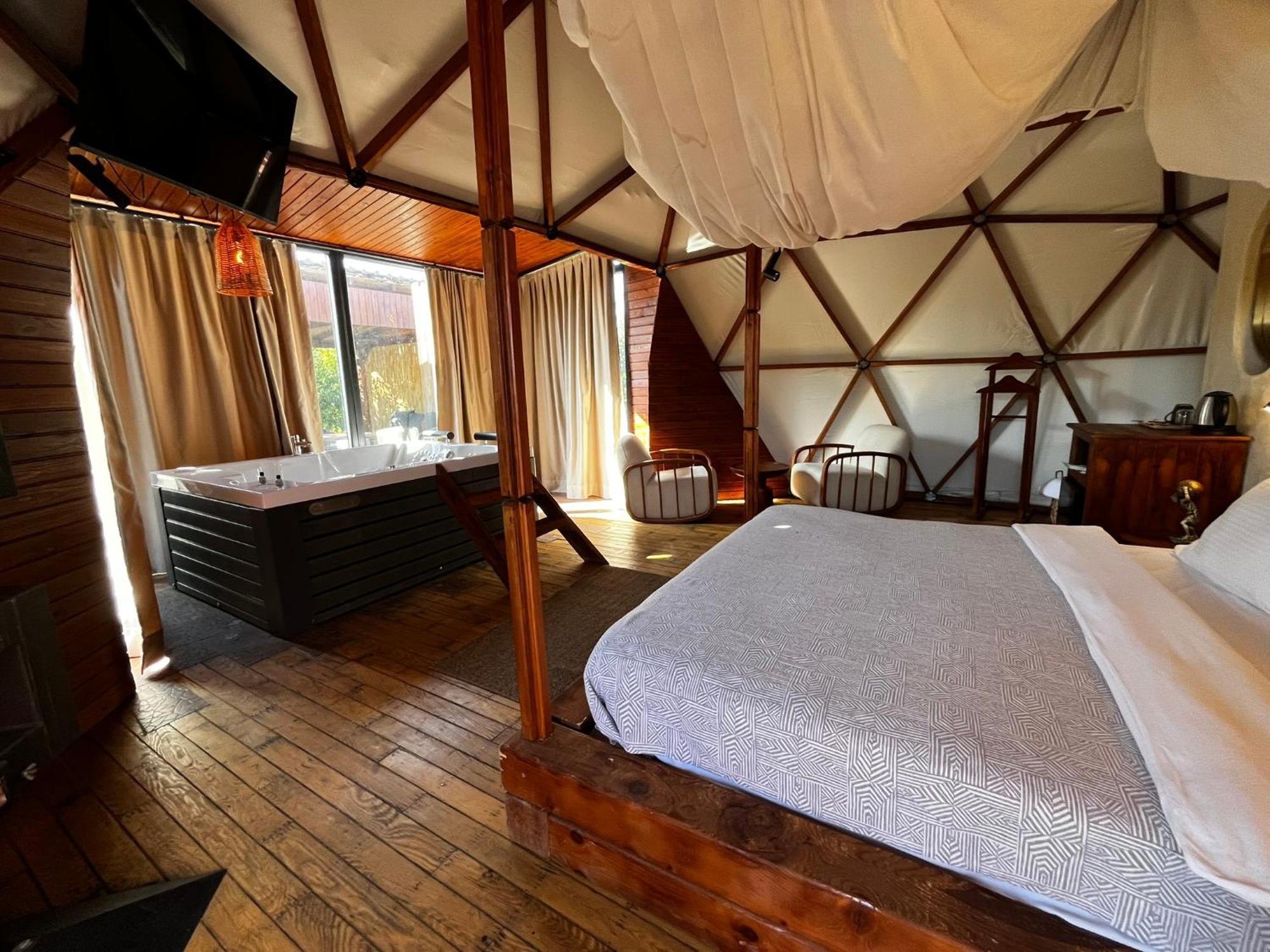 ホテル Mandalin Glamping セルチュク エクステリア 写真