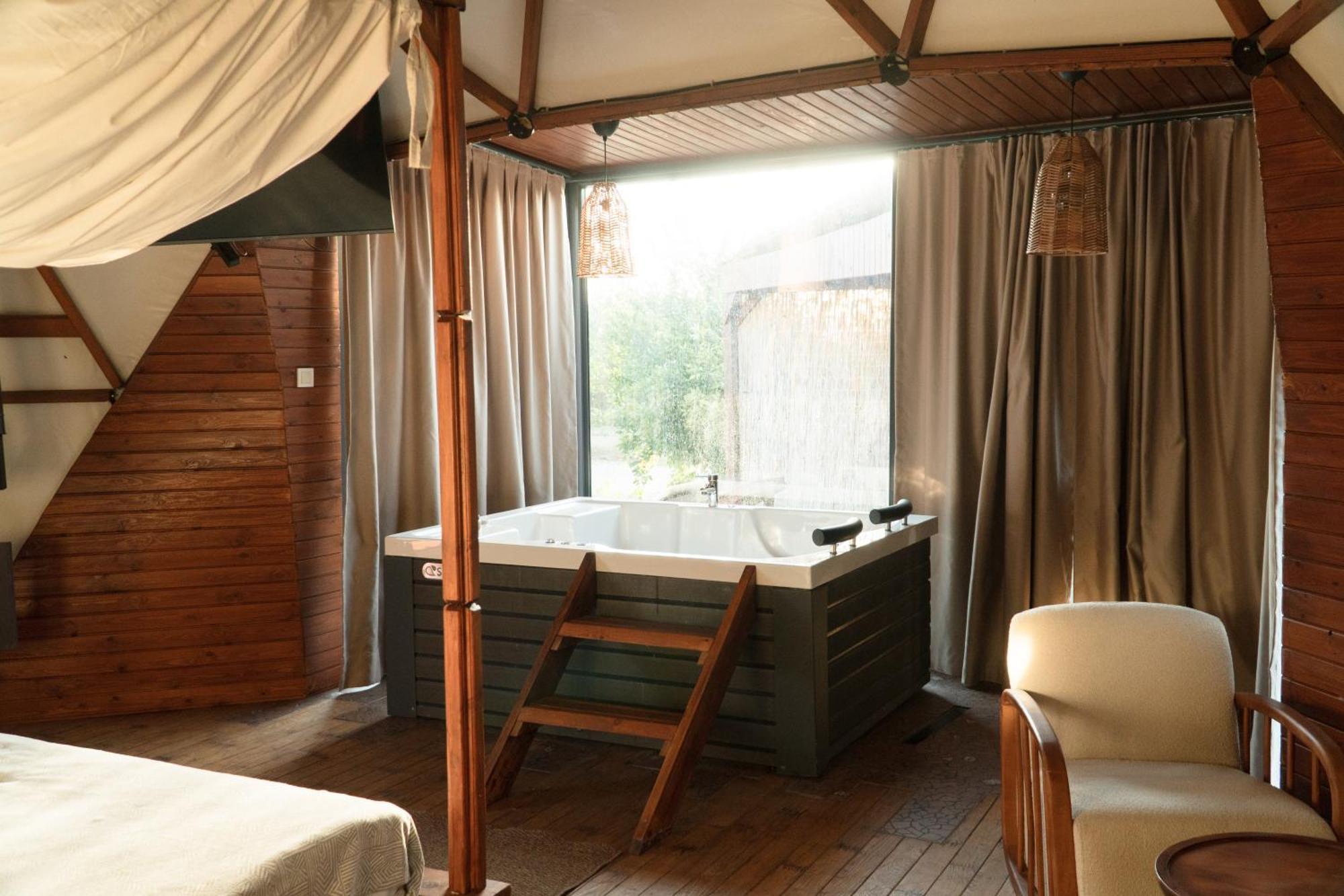 ホテル Mandalin Glamping セルチュク エクステリア 写真